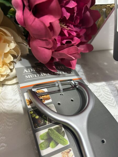 LÜX METAL DİK SOYACAK