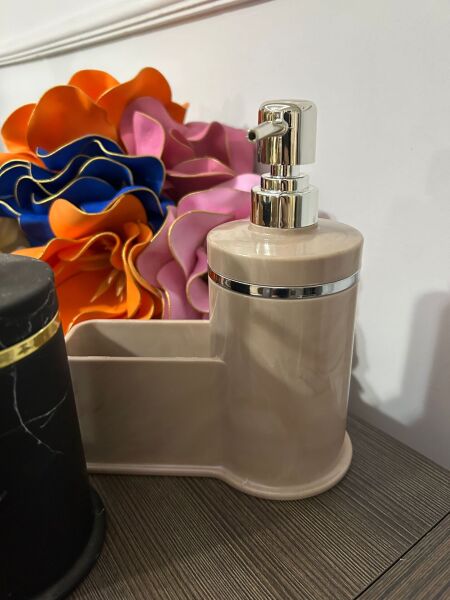 SÜNGERLİKLİ SIVI SABUNLUK TEKLİ