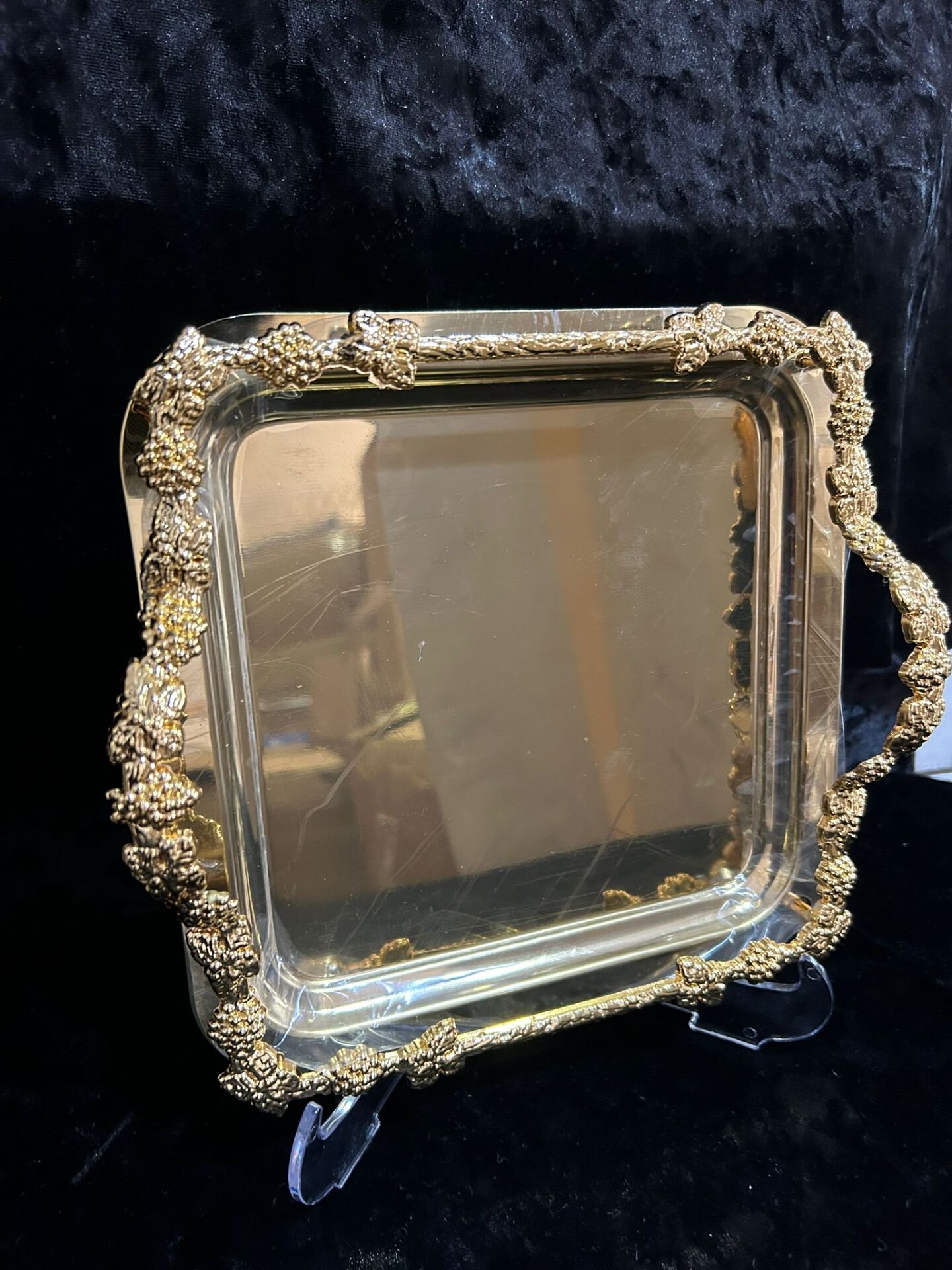 METAL KARE AYAKLI ÜZÜM KENARLI GOLD