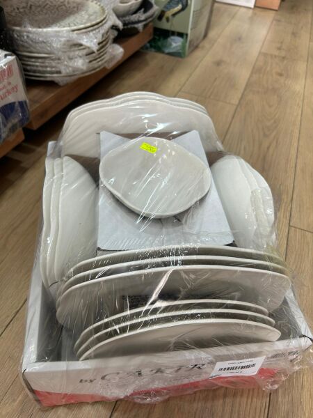 ÇAKIR 24 PARÇA PORSELEN TAKIMI 6 KİŞİLİK