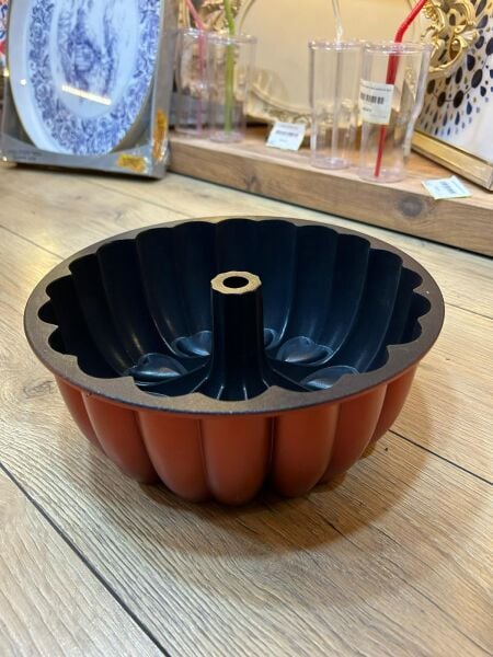 AMBOOS  YUVARLAK KALPLİ  KIRMIZI KEK KALIBI