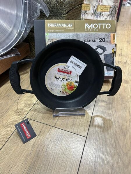 KAHRAMANLAR  MOTTO SAHAN 20 CM  (  YANMAZ SİLİKONLU )