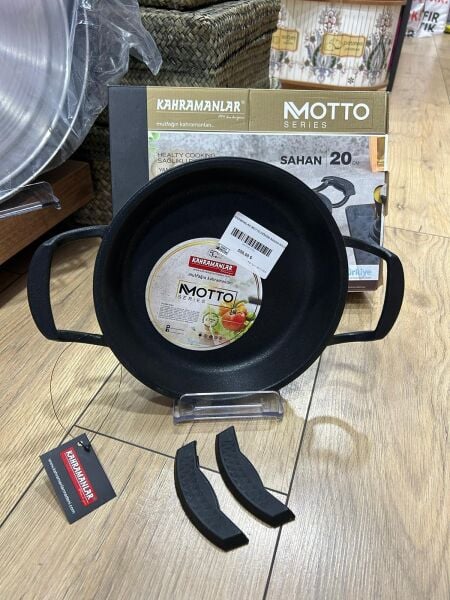 KAHRAMANLAR  MOTTO SAHAN 20 CM  (  YANMAZ SİLİKONLU )