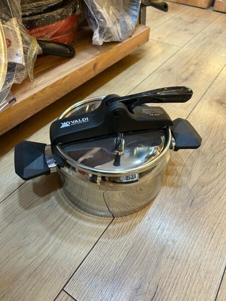 4 L VİVALDİ PREMİUM DÜDÜKLÜ TENCERE