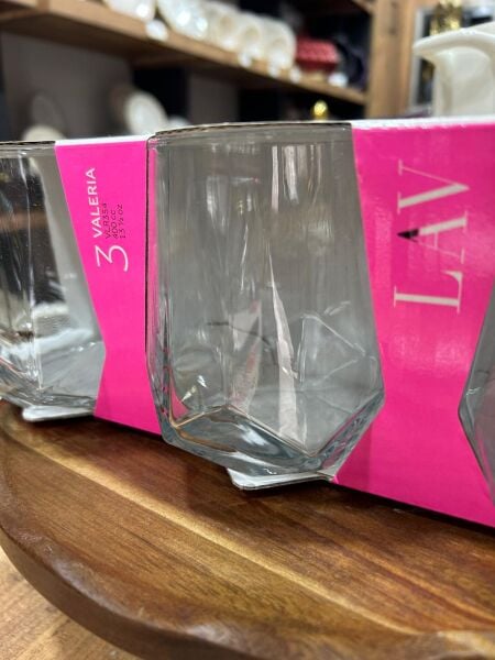 LAV  3  LÜ VALERIA   400CC CAM BARDAK