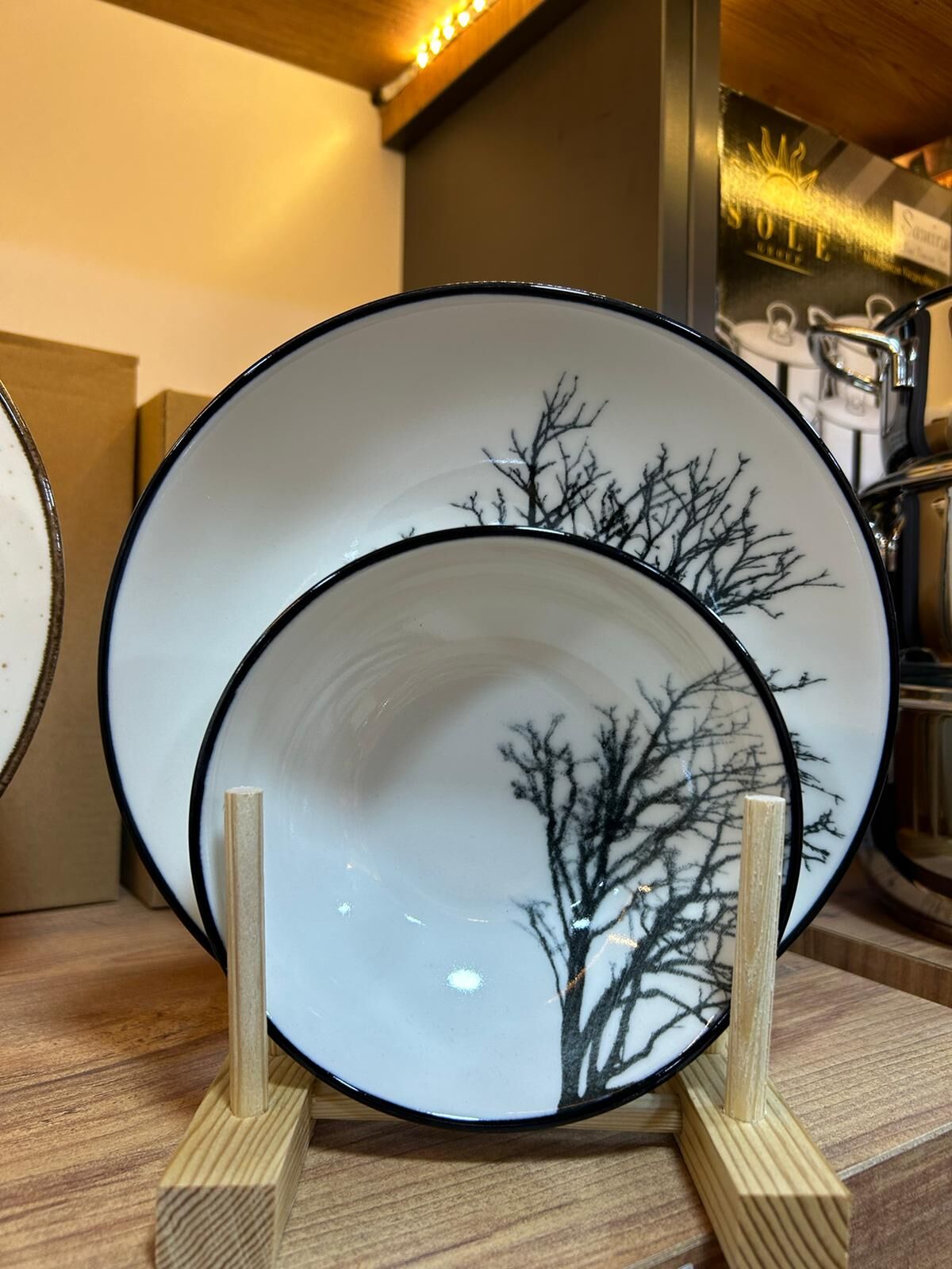 MERGEN AĞAÇ DESENLİ 24 PARÇA  6 KİŞİLİK YEMEK TAKIMI