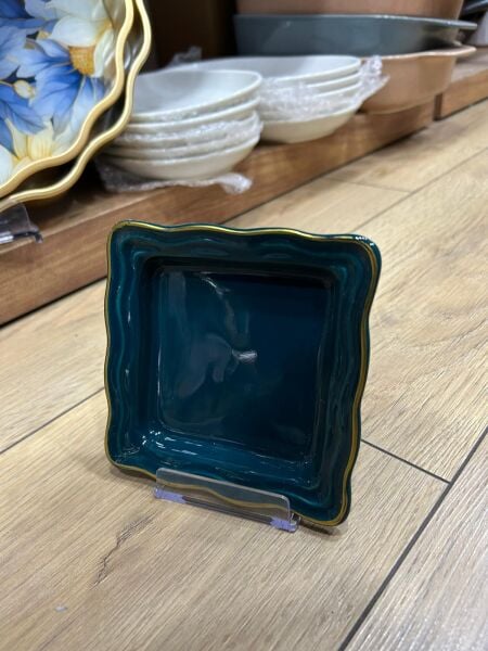 KARE GOLD KENARLI TATLI TABAĞI ( EN : 12 CM BOY : 12 CM )