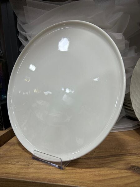 İPEK PORSELEN YUVARLAK SERVİS TABAĞI ( EN :26 CM  BOY:26  CM )
