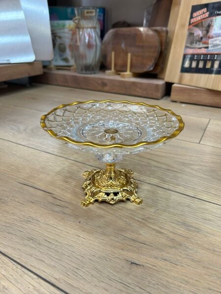 GOLD KENARLI AYAKLI BAKLAVA DESEN PASTA SUNUMLUK (ŞEKERLİK)