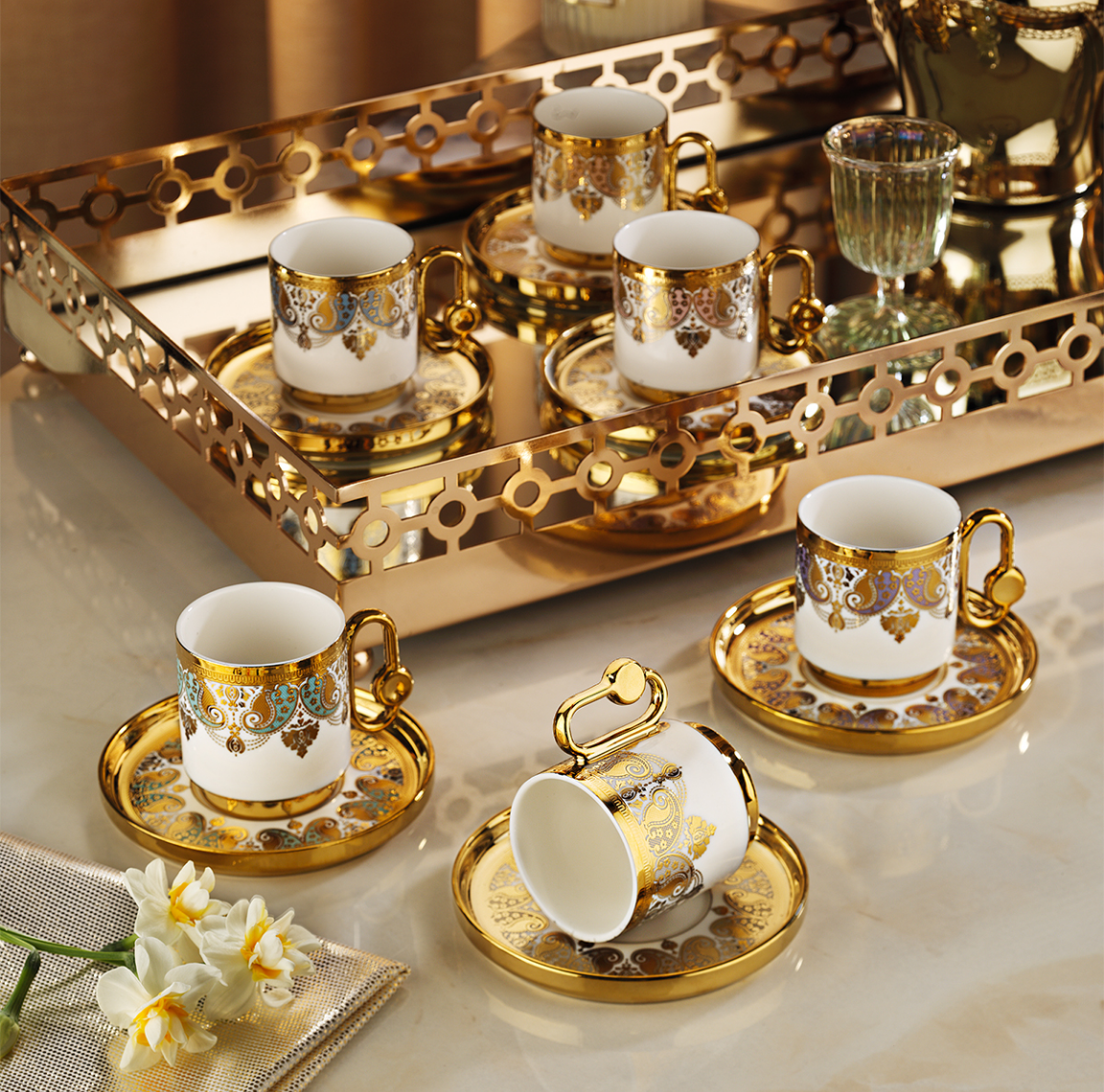 Zarif ve Göz Alan<br/> Kahve Fincanları