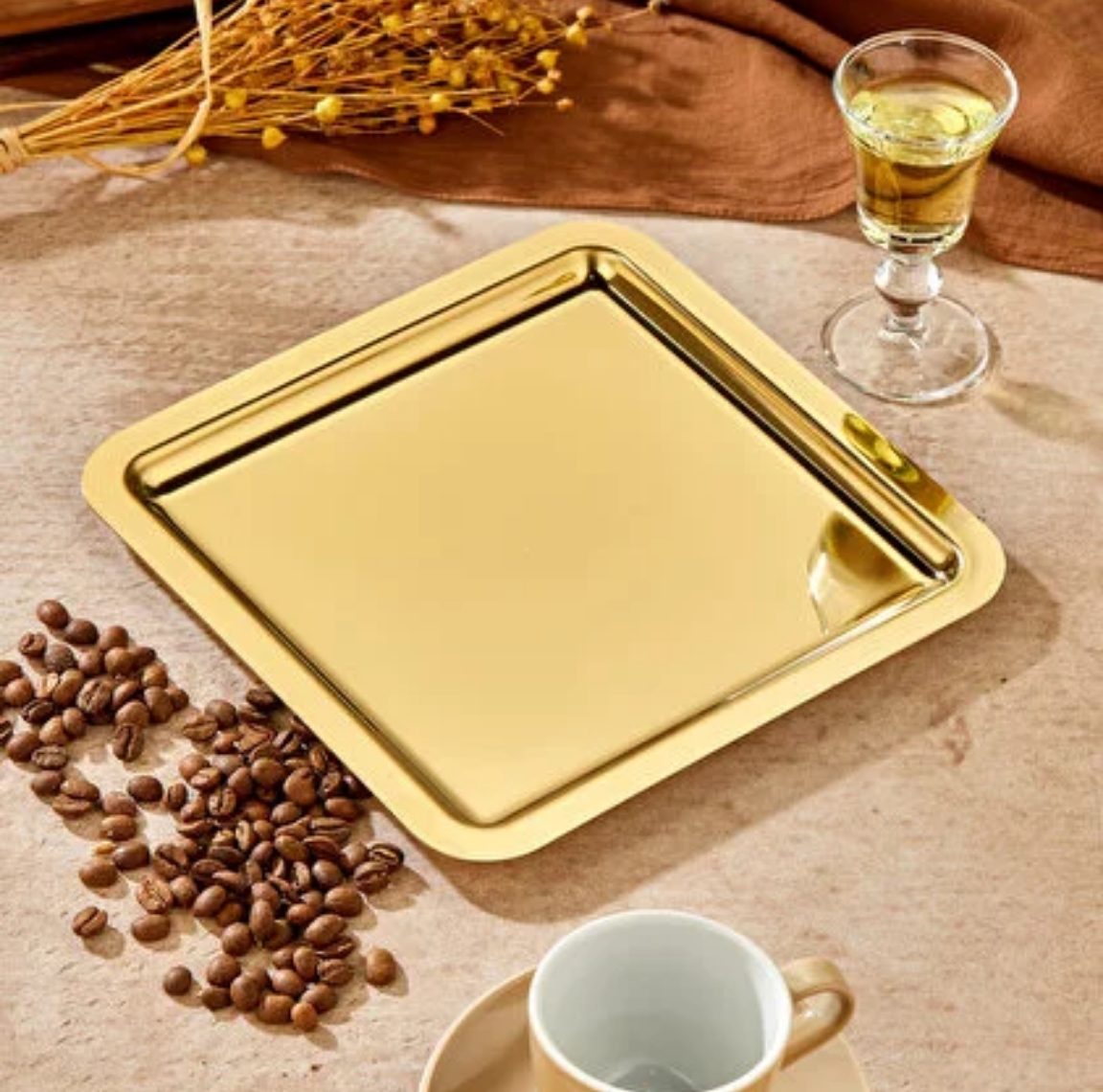 Zarif ve Göz Alan<br/> Sunum Tepsileri